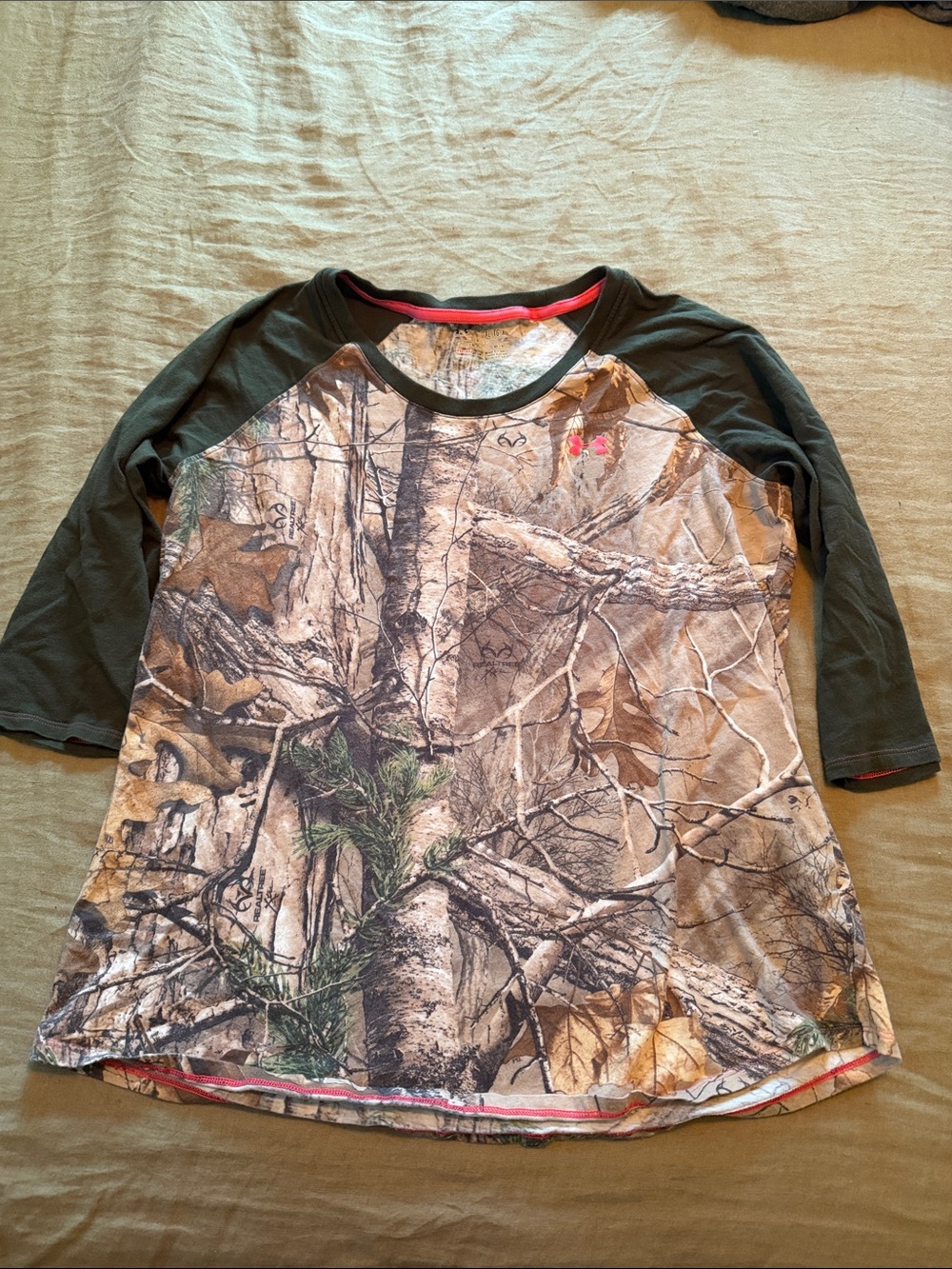 Under Armour Camo 3/4 sleeve Shirt Sz XL